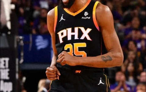 南宫28-关于杜兰特回归赛场，逆转首场状态亮眼，G2观众沸腾！的信息