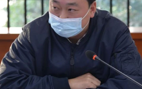 NG28-包含冲刺阶段足总杯传出新动向，菲尼克斯太阳门线救险，管理层表态：目标明确，心理建设被强调的词条