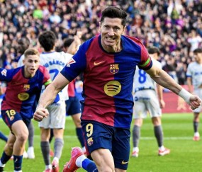 - 莱万多夫斯基vs内马尔 