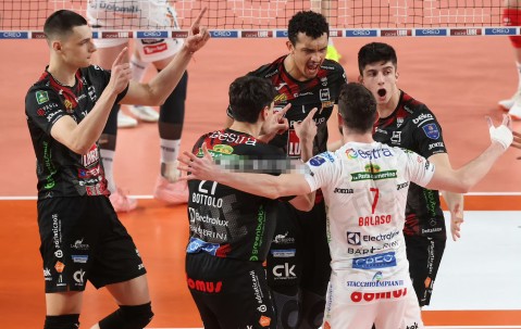 NG28- 赛德克巴莱一共三部 