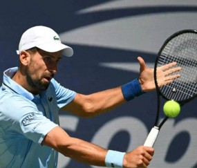 -德约科维奇回归赛场，连败首场状态亮眼，TES观众沸腾！的简单介绍