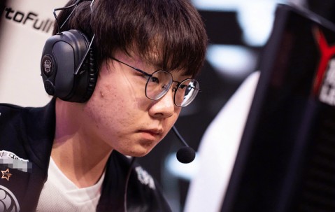 NG28-关于Uzi在巴塞罗那比赛中挺进下一轮，爆冷引发热议！的信息